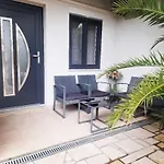 Apartment Nena Near The City Center With Free Parking