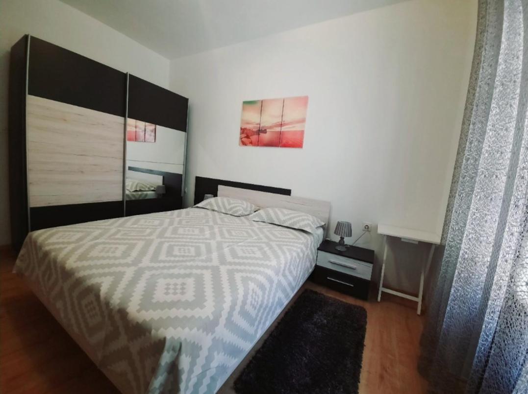 Nena Near The Center With Free Parking Apartma